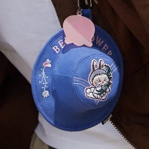 Fall in wild bucket hat bellflower